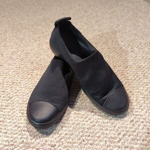ECCO Soft 7 GTX Gore Tex Slip On Sneaker Womens 39 US 8 Black Comfort Shoes